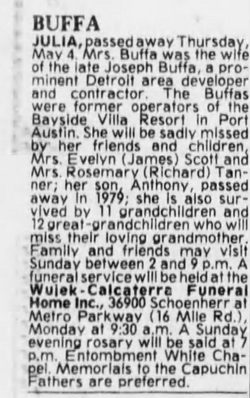 Bayside Villa and Cottages & Motel - May 1989 Former Owner Passes Away (newer photo)